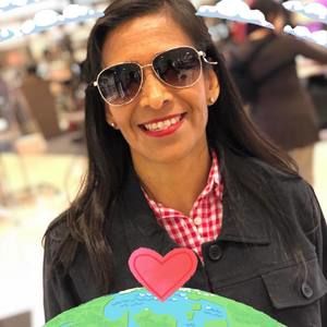 Meet your Posher, Marcela